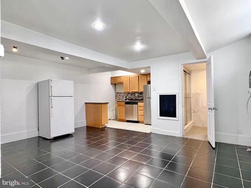 301-2230 Spruce Street, Philadelphia, PA, 19103 | Card Image