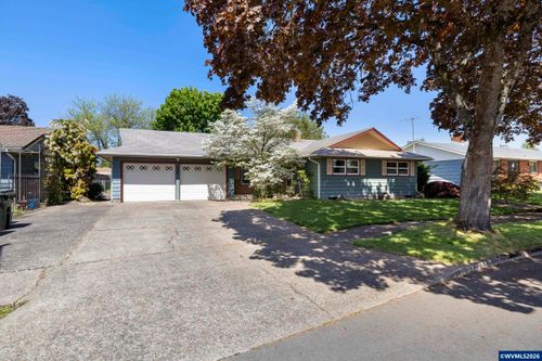 427 Wilshire Dr N, Keizer, OR, 97303-6051 | Card Image