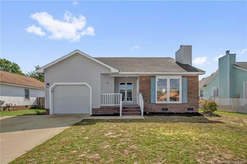 827 Windingwood Place, Hope Mills, NC, 28348 | Card Image
