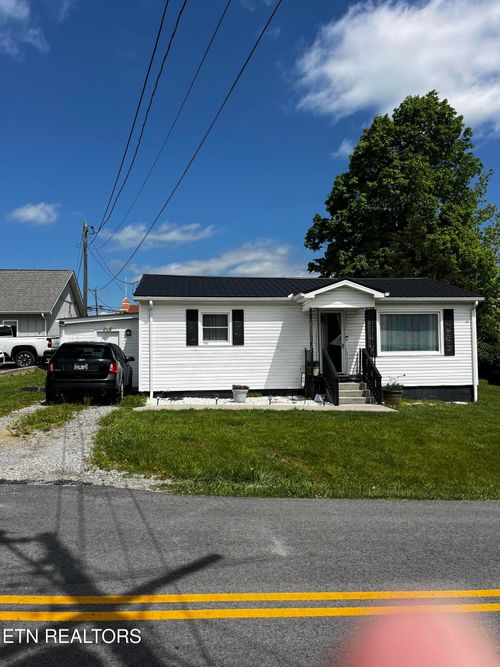 71 Taylor Ave, Crossville, TN, 38555-4567 | Card Image