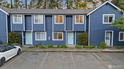 b2-21904 56th Ave W, Mountlake Terrace, WA, 98043-3154 | Card Image