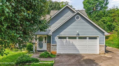 4506 Kinlock Ln, Knoxville, TN, 37921-1448 | Card Image