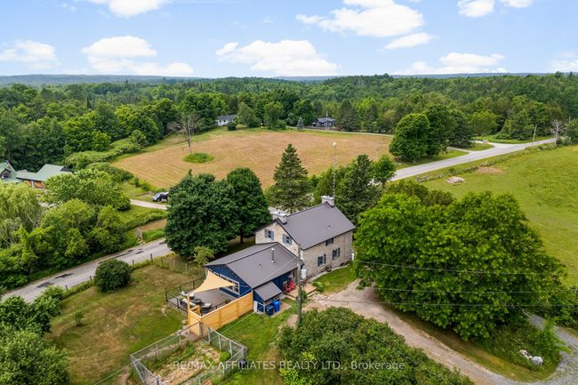 1415 Sheridan Rapids Rd, Home with 4 bedrooms, 4 bathrooms and 12 parking in Lanark ON | Image 5