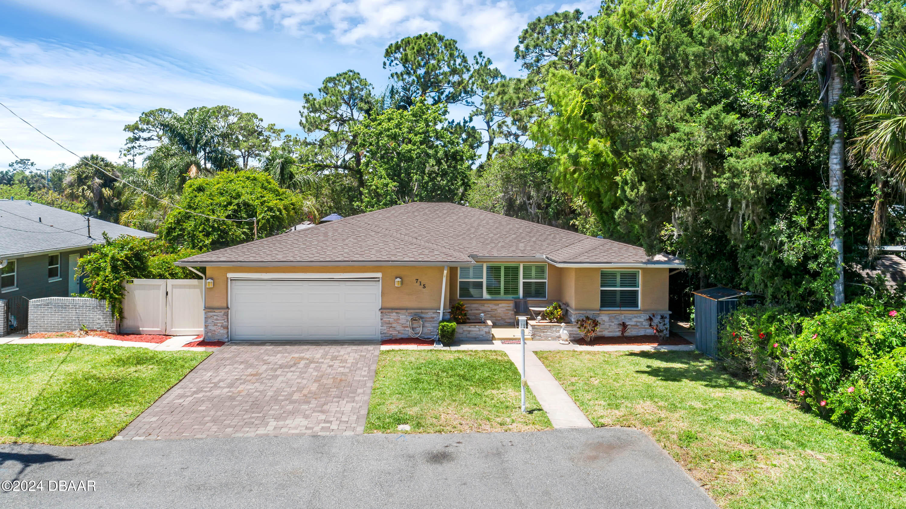 Palm Circle Dr, Port Orange, FL 32127