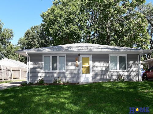 3520 Madison Avenue, Lincoln, NE, 68504 | Card Image