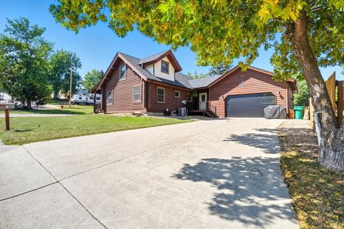 631 Sherman St, Sturgis, SD, 57785-1635 | Card Image
