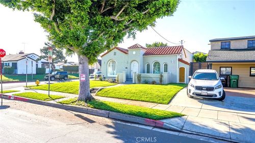 252 W Hardy St, Inglewood, CA, 90301-3747 | Card Image
