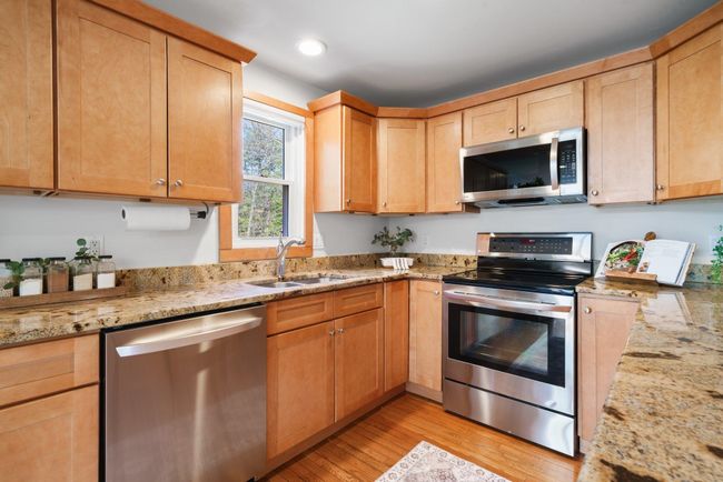 18 Seasons Ln, House other with 4 bedrooms, 3 bathrooms and null parking in Londonderry NH | Image 14
