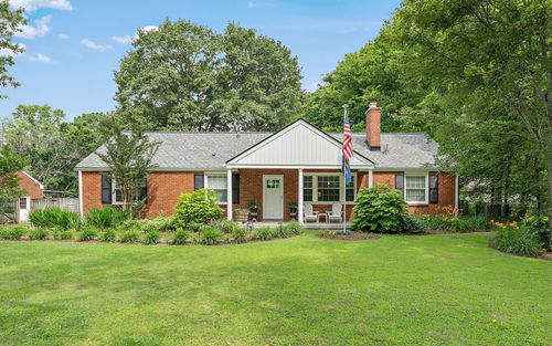 226 Fairway Dr, Nashville, TN, 37214-2717 | Card Image