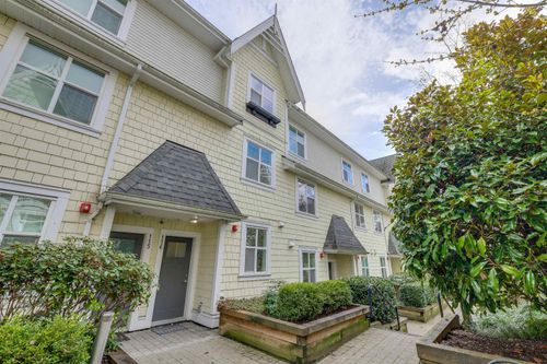 116-7250 18th Ave, Burnaby, BC, V3N1H3 | Card Image