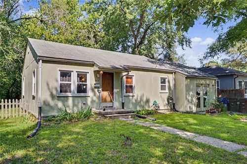 1911 Tennessee Street, Lawrence, KS, 66046 | Card Image