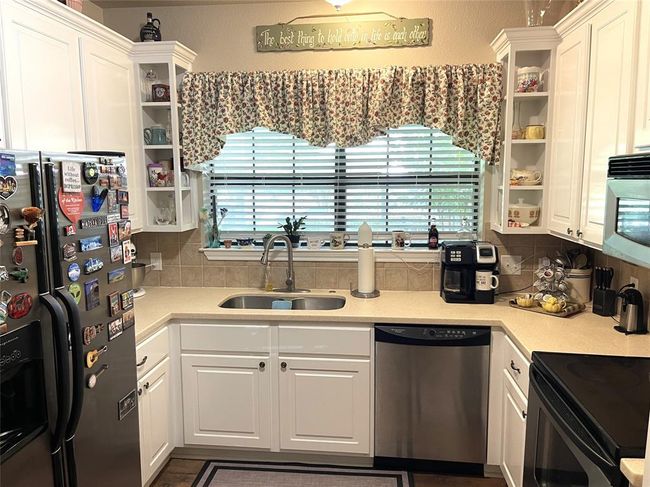 403 N Hall St, House other with 5 bedrooms, 3 bathrooms and null parking in Fairfield TX | Image 34