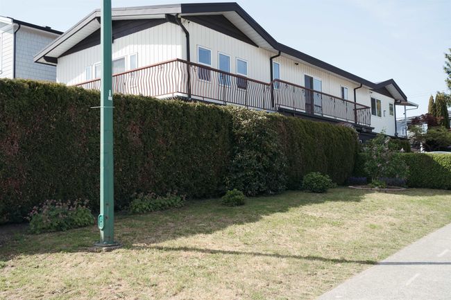 View of grassy yard | Image 28