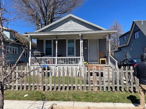 28 Helena St, Rochester, NY, 14605-2218 | Card Image