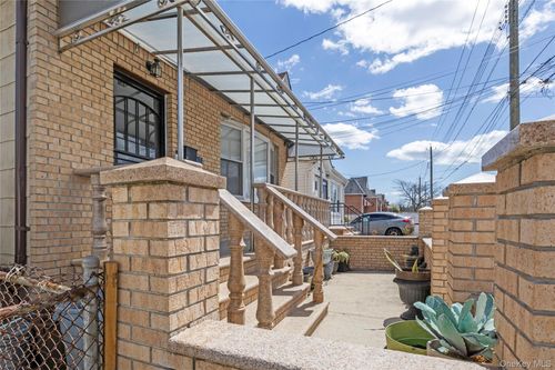 116 168th St, Jamaica, NY, 11434-1729 | Card Image