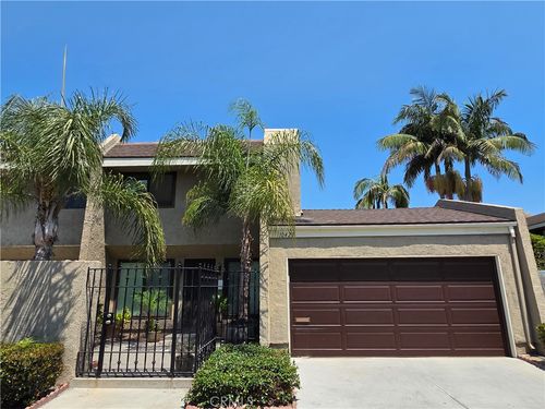 10420 Vassar Way, Stanton, CA, 90680-1530 | Card Image