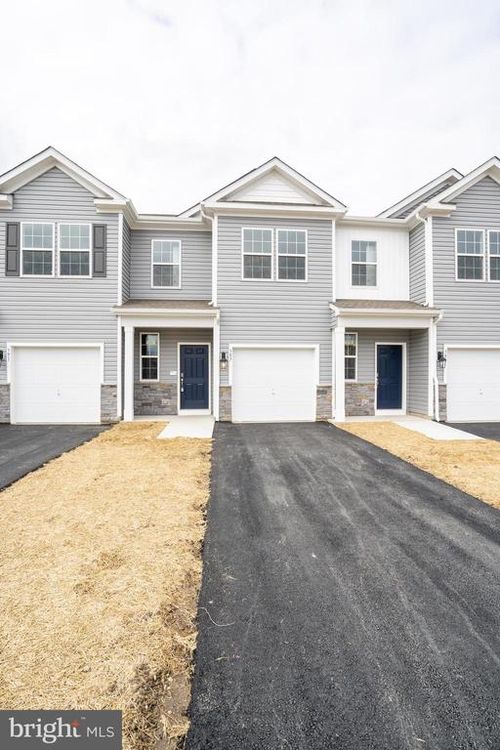 387 Mazzeo Dr, Glassboro, NJ, 08028-2673 | Card Image