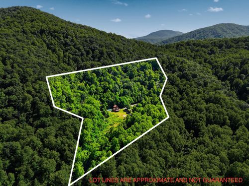 2411 Quaker Run Rd, Banco, VA, 22711-1143 | Card Image
