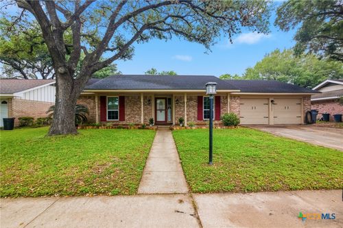 1307 Plantation Rd, Victoria, TX, 77904-2209 | Card Image