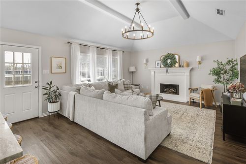 2524 Willow Bend Dr, Bryan, TX, 77802-2460 | Card Image