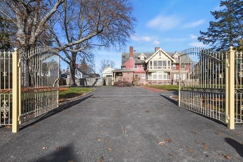 34 South Street, Brockton, MA, 02301 | Card Image