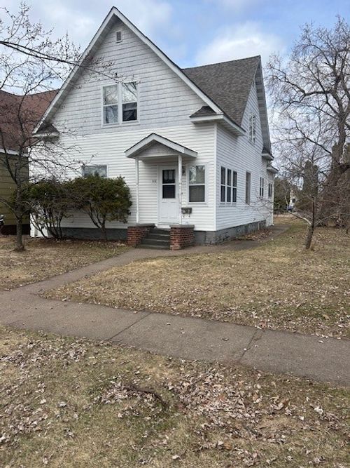 2-318 Vine St, Spooner, WI, 54801-1458 | Card Image