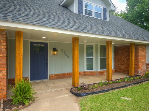 6705 Crow Cir, Oklahoma City, OK, 73132-2002 | Card Image