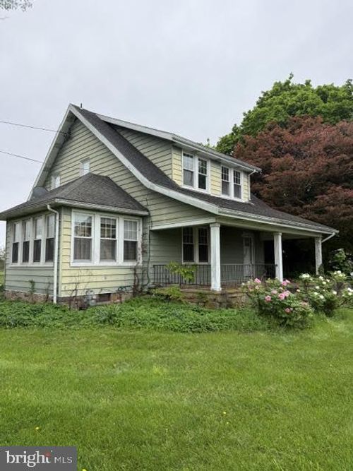 3825 Baltimore Pike, LITTLESTOWN, PA, 17340-9571 | Card Image