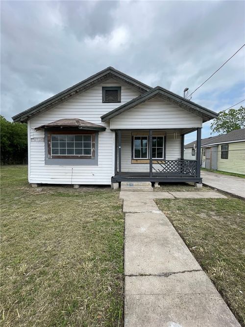 2906 Coleman Avenue, Corpus Christi, TX, 78405 | Card Image