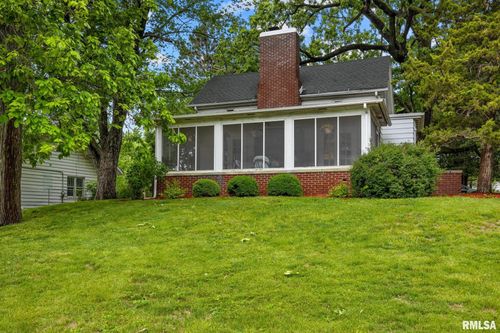 501 W Main St, Toulon, IL, 61483-5254 | Card Image