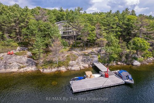 17470 Georgian Bay Rd, Honey Harbour, ON, P0E1E0 | Card Image