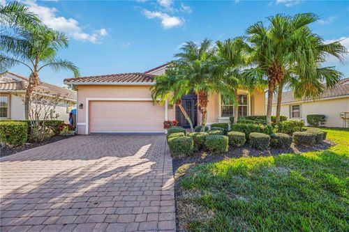 4218 64th Dr E, SARASOTA, FL, 34243-7939 | Card Image