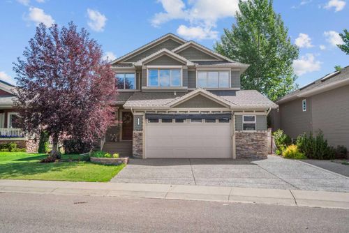 127 Hillcrest Boulevard, Strathmore, AB, T1P0A3 | Card Image