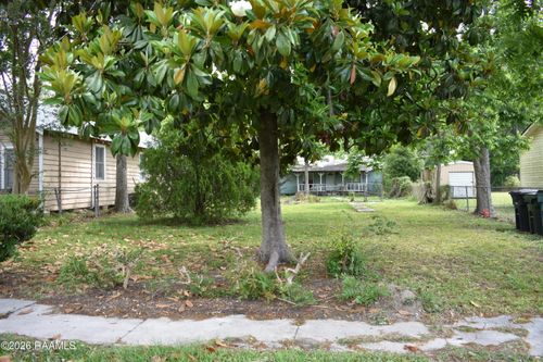 1056 W Main St, New Iberia, LA, 70560-3540 | Card Image