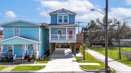 3211 Avenue K, Galveston, TX, 77550-4248 | Card Image