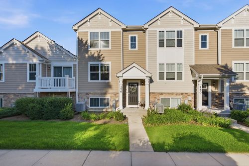 176 Goldenrod Dr, Elgin, IL, 60124-5746 | Card Image