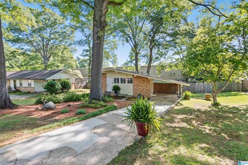 545 Edgecrest Drive, Homewood, AL, 35209 | Card Image