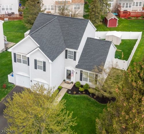 71 Saxton Dr, Hackettstown, NJ, 07840-1742 | Card Image
