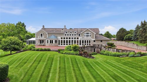 590 Versailles Dr, Centerville, OH, 45459-6073 | Card Image