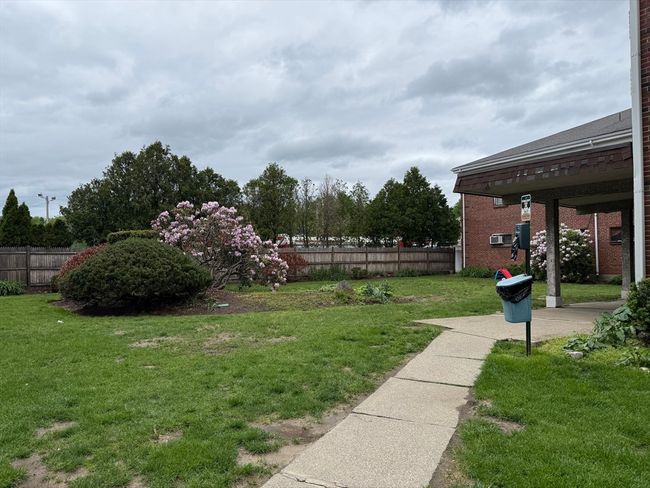 UNIT-1221 - 1186 Worcester Rd, Condo with 1 bedrooms, 1 bathrooms and 2 parking in Framingham MA | Image 41