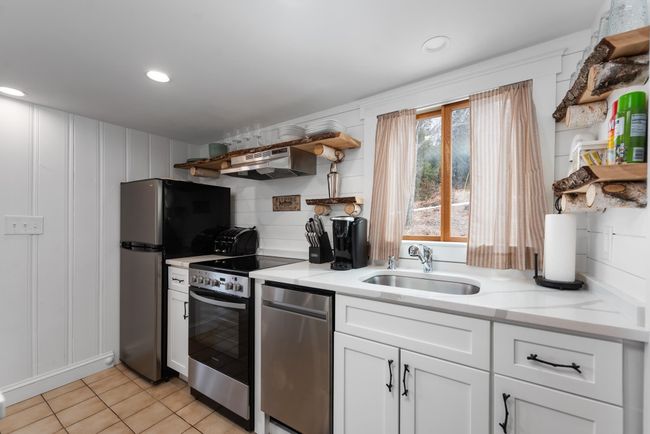 1140 &amp; 1142 North Main Street, Home with 0 bedrooms, 1 bathrooms and null parking in Bristol NH | Image 23