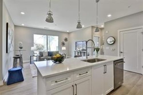 101-22 Airline St Ne, Atlanta, GA, 30312-2006 | Card Image