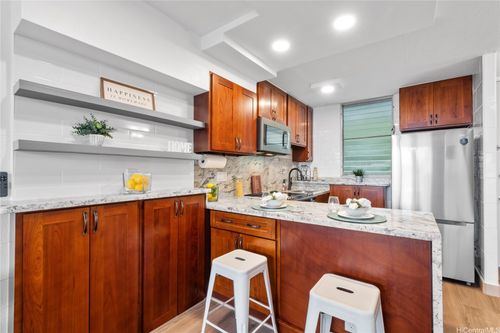 c207-46-260 Kahuhipa St, Kaneohe, HI, 96744-6039 | Card Image