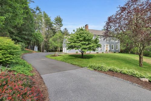 15 Thompson Hill Rd, Collinsville, CT, 06019-3532 | Card Image