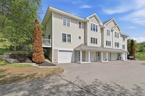 d-1 Stonewall Way, Exeter, NH, 03833-8500 | Card Image