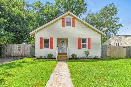 3105 Hurley Ave, Norfolk, VA, 23513-4104 | Card Image