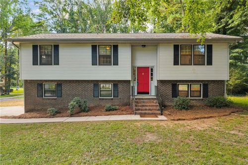 6193 Pine Ln, Douglasville, GA, 30135-2272 | Card Image