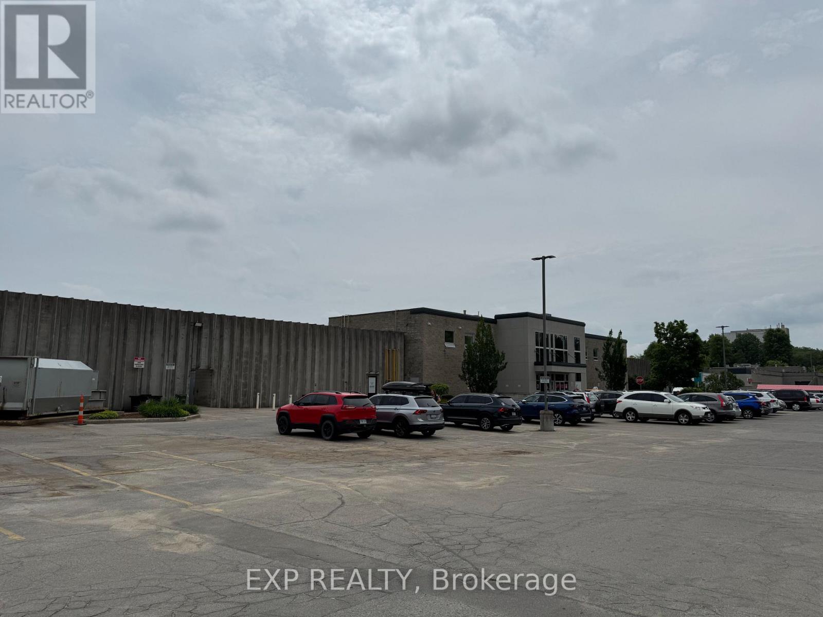 Commercial Lease in London North (North N) 4
