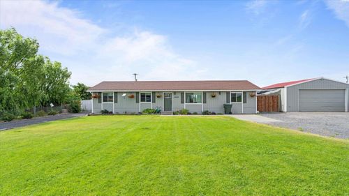 46505 W Paterson Ave, Paterson, WA, 99345 | Card Image