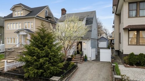 923 Kilsyth Rd, Elizabeth, NJ, 07208-3507 | Card Image